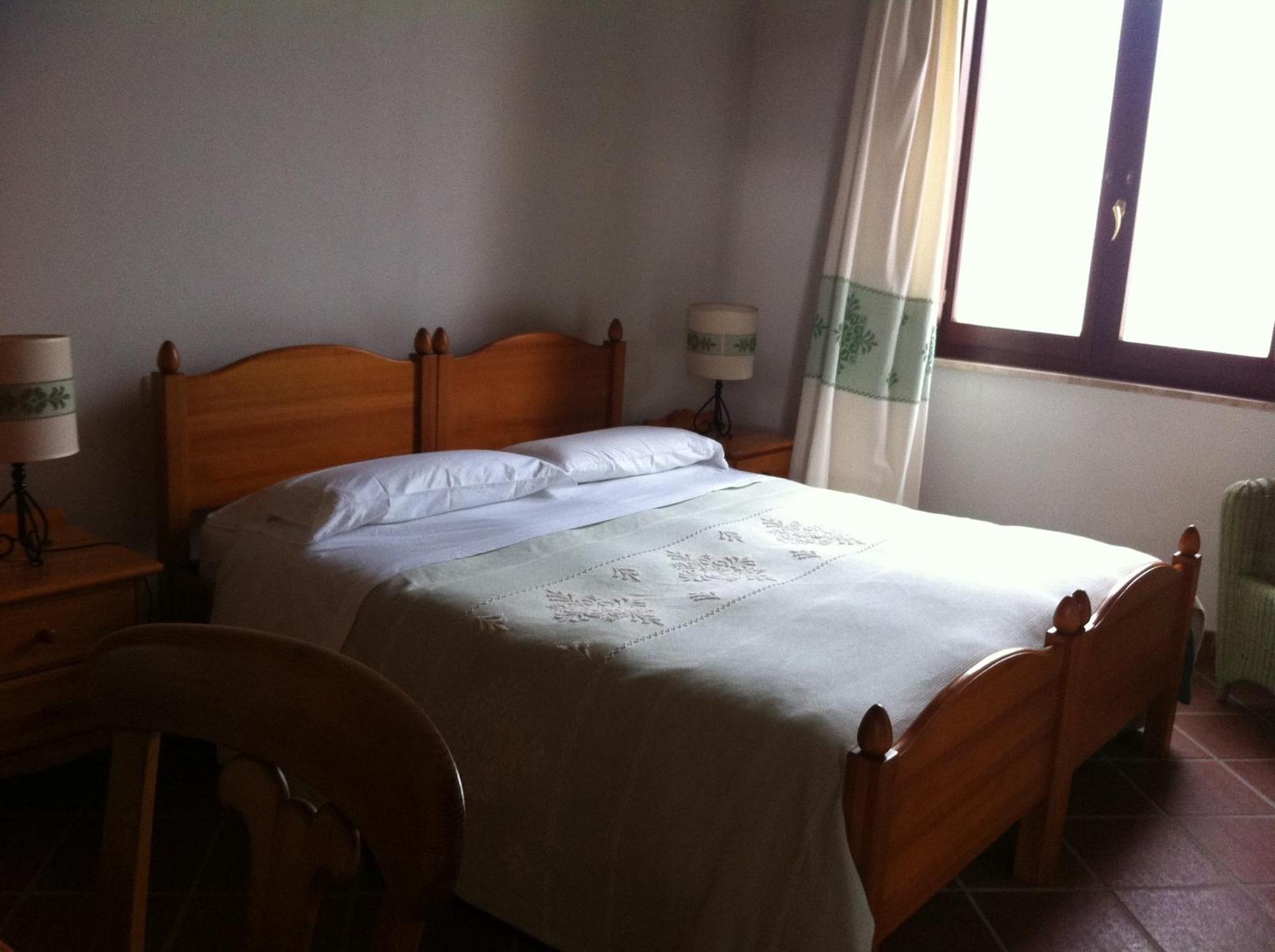 Hotel Su Nuraxi Barùmini Zimmer foto