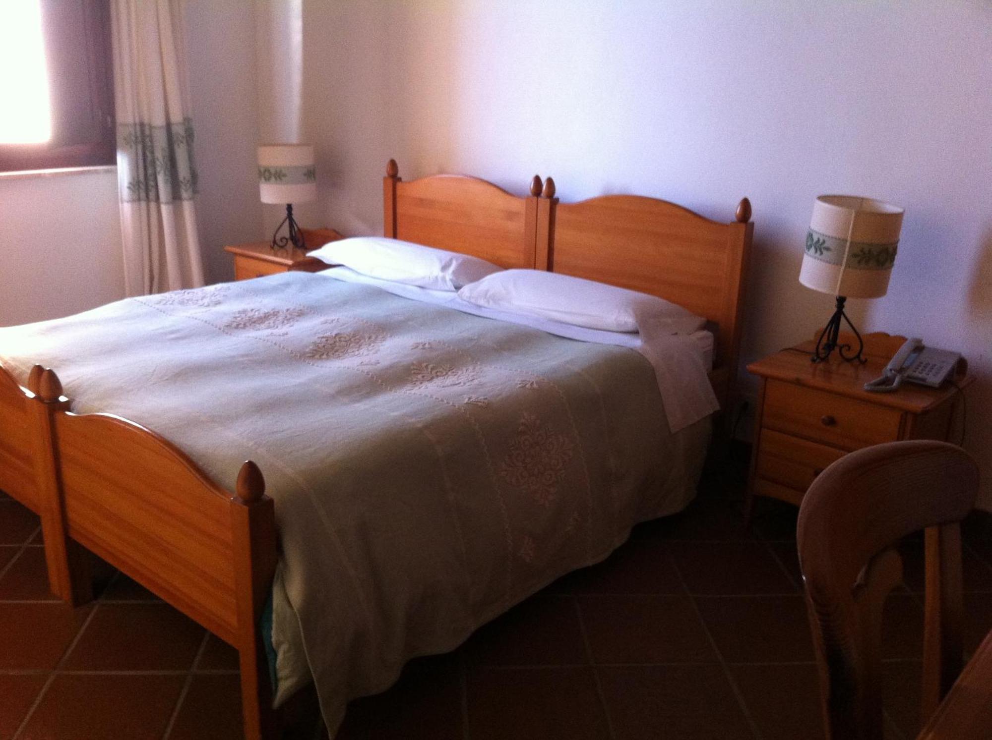 Hotel Su Nuraxi Barùmini Zimmer foto
